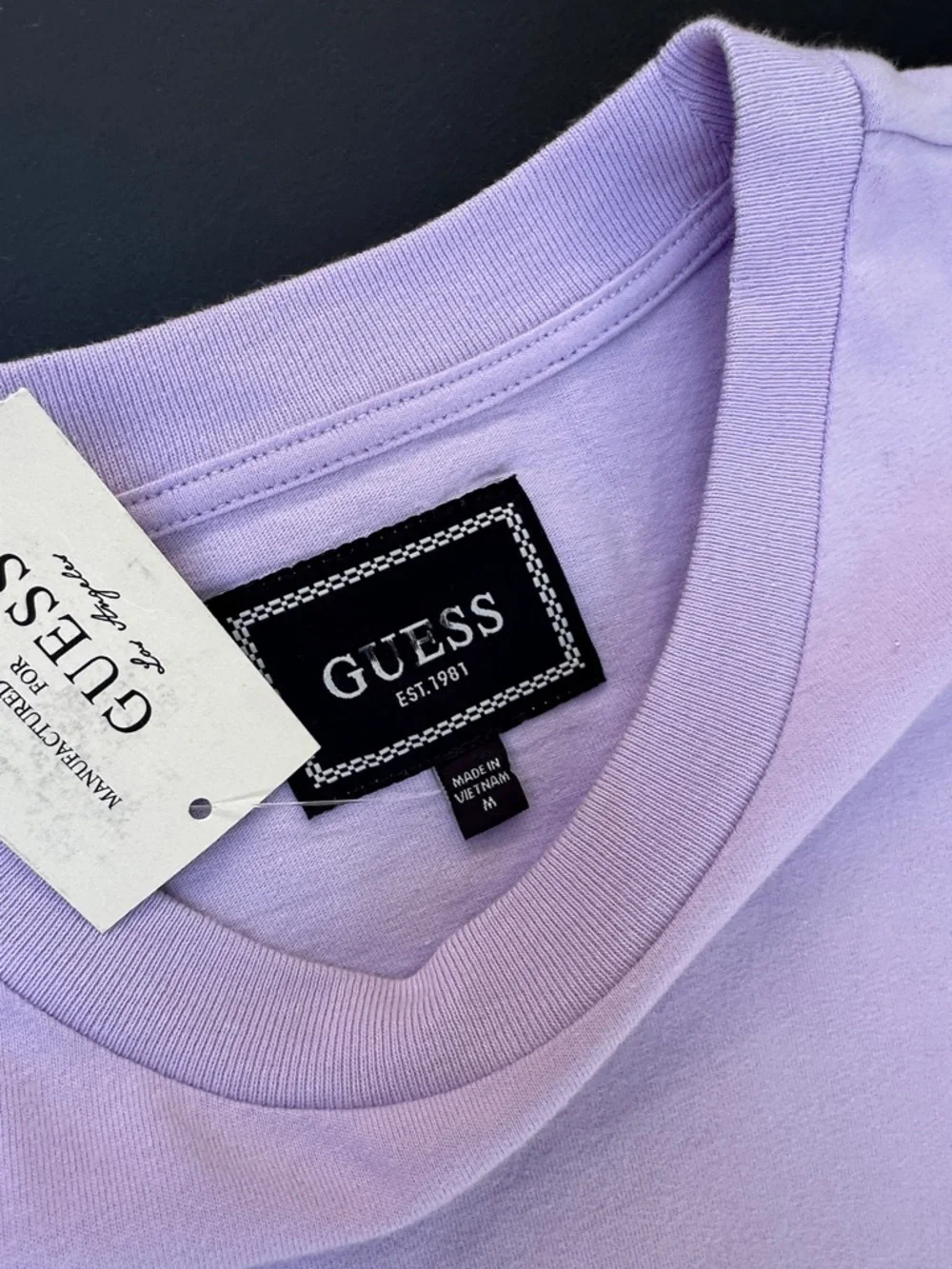 Guess Men’s Lilac Short-Sleeve Logo Tee - Picture 4 of 5